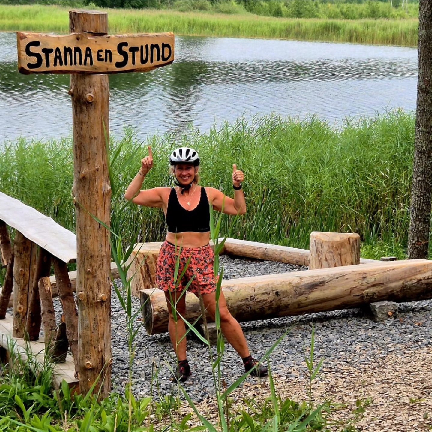 Dagens hetaste tips!
Stanna upp en stund så du hinner känna in både kroppen, knoppen och själen 🤗
🌼Marie
#kroppochsjäl #vilaitanken #stannauppenstund